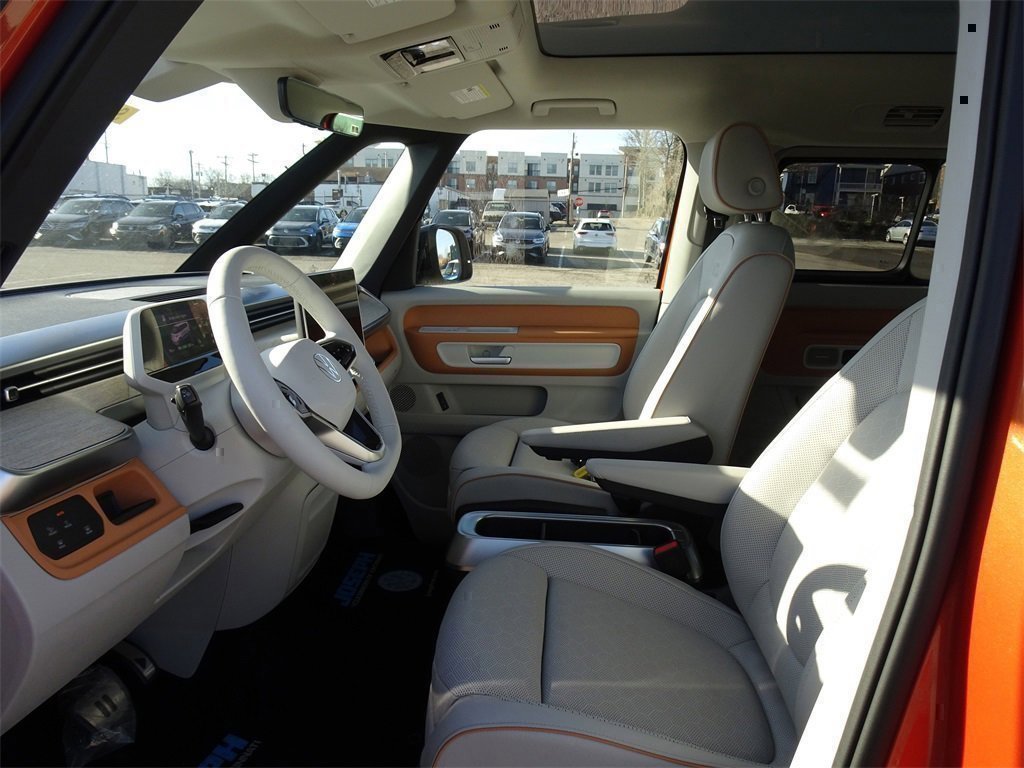 New 2025 Volkswagen ID. Buzz 1st Edition image 12