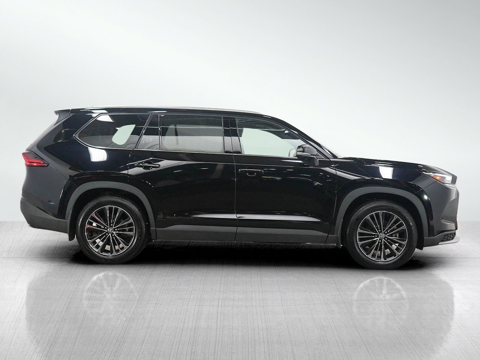Used 2025 Toyota Grand Highlander AWD Hybrid image 6