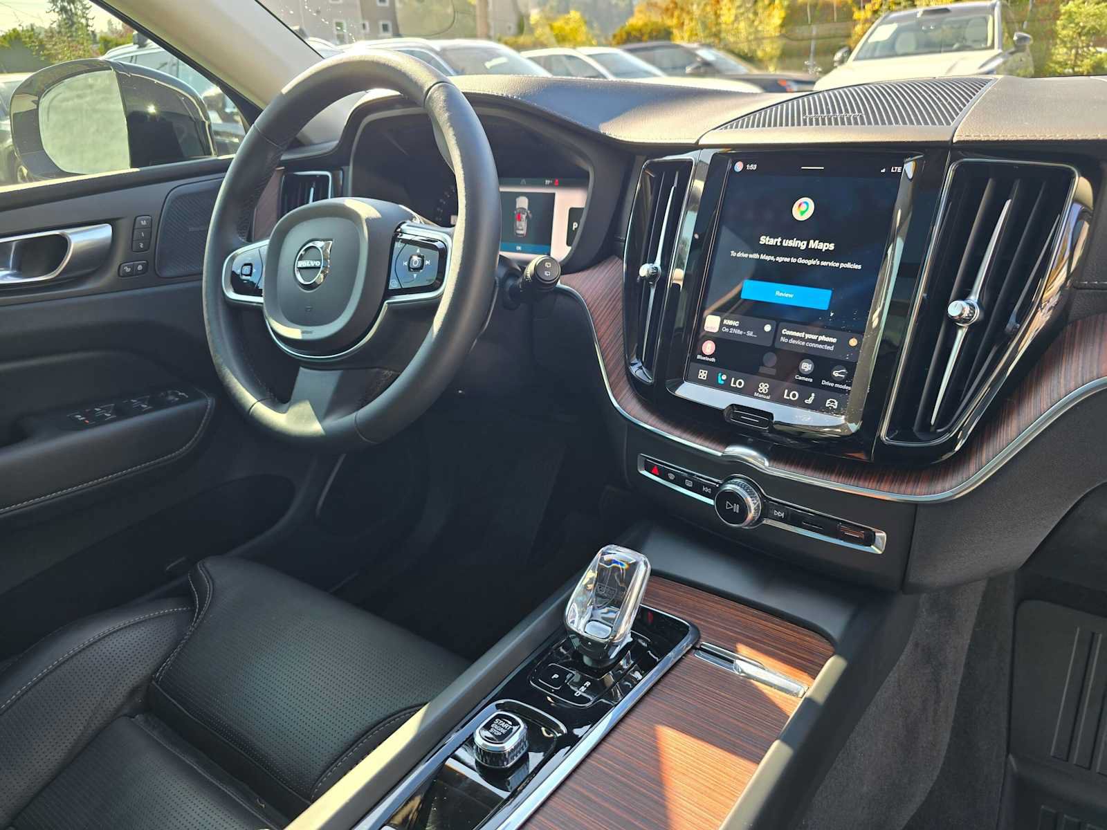 Used 2024 Volvo XC60 B5 Ultimate w/ Protection Package Premier AWD/4WD image 12