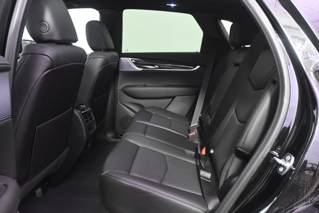 New 2026 Cadillac XT5 Sportv w/ LPO, Floor Liner Package AWD/4WD image 21