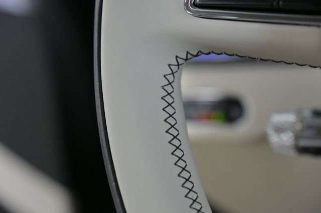 Used 2024 Bentley Flying Spur V8 image 53