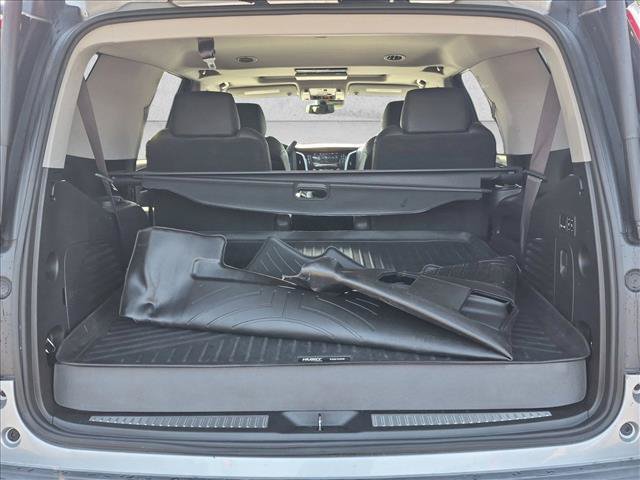 Used 2017 Cadillac Escalade Premium Luxury RWD image 6