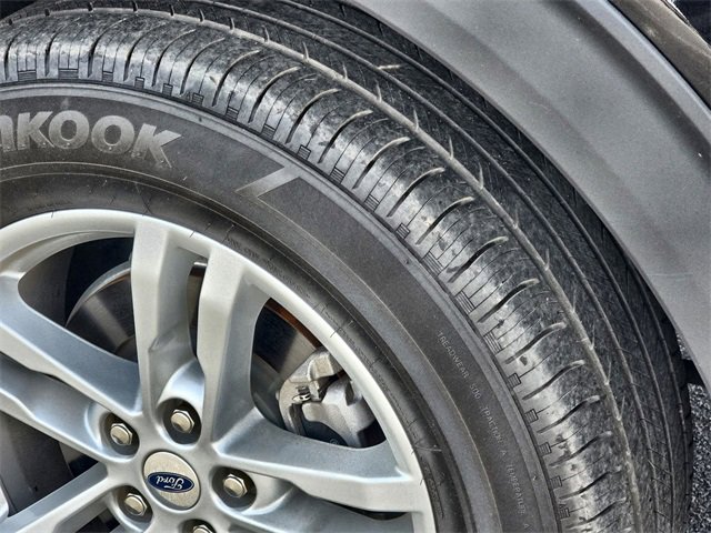 Used 2023 Ford Explorer XLT image 13