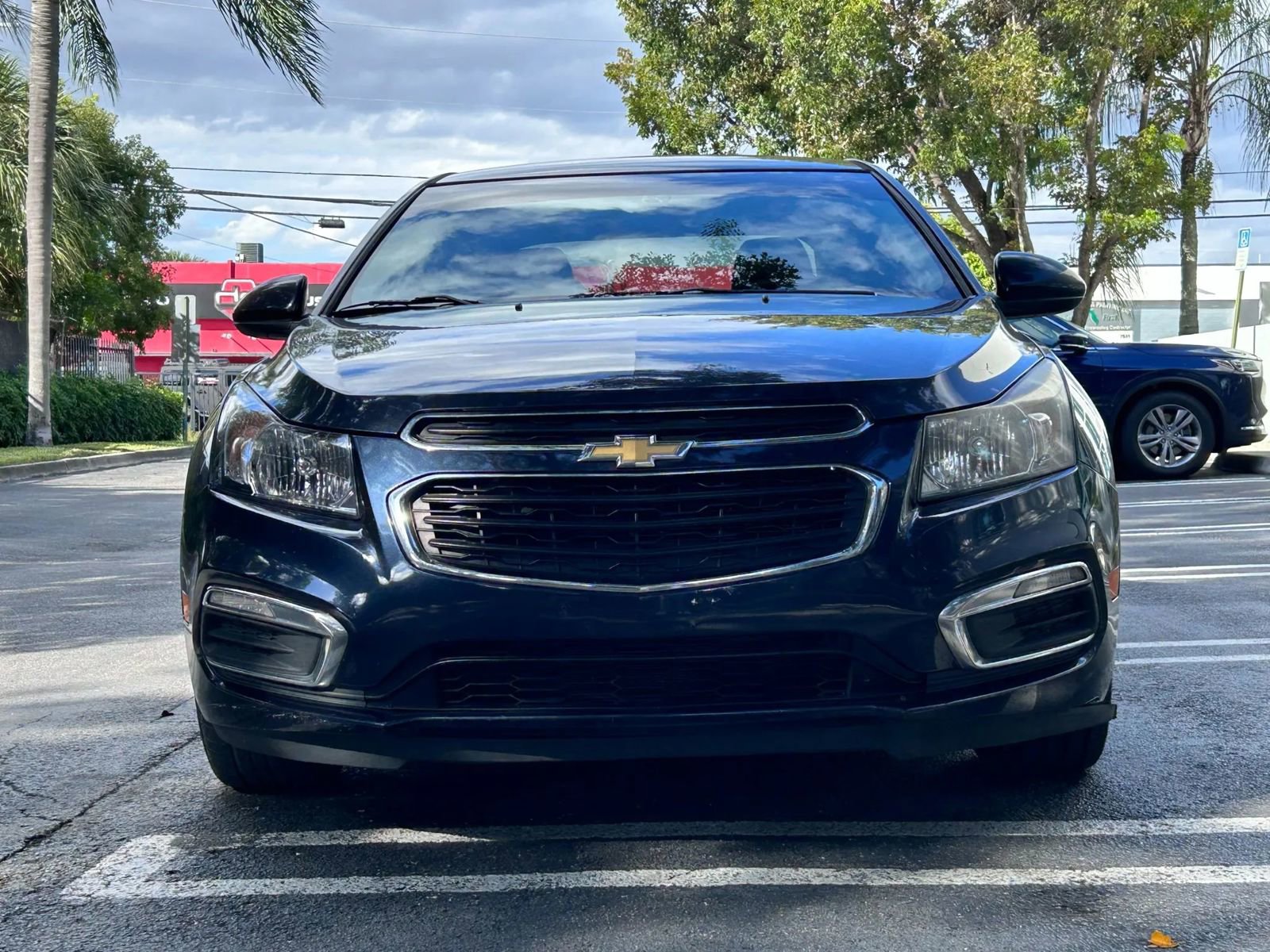 Used 2016 Chevrolet Cruze LT image 2