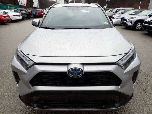 Used 2024 Toyota RAV4 SE image 8