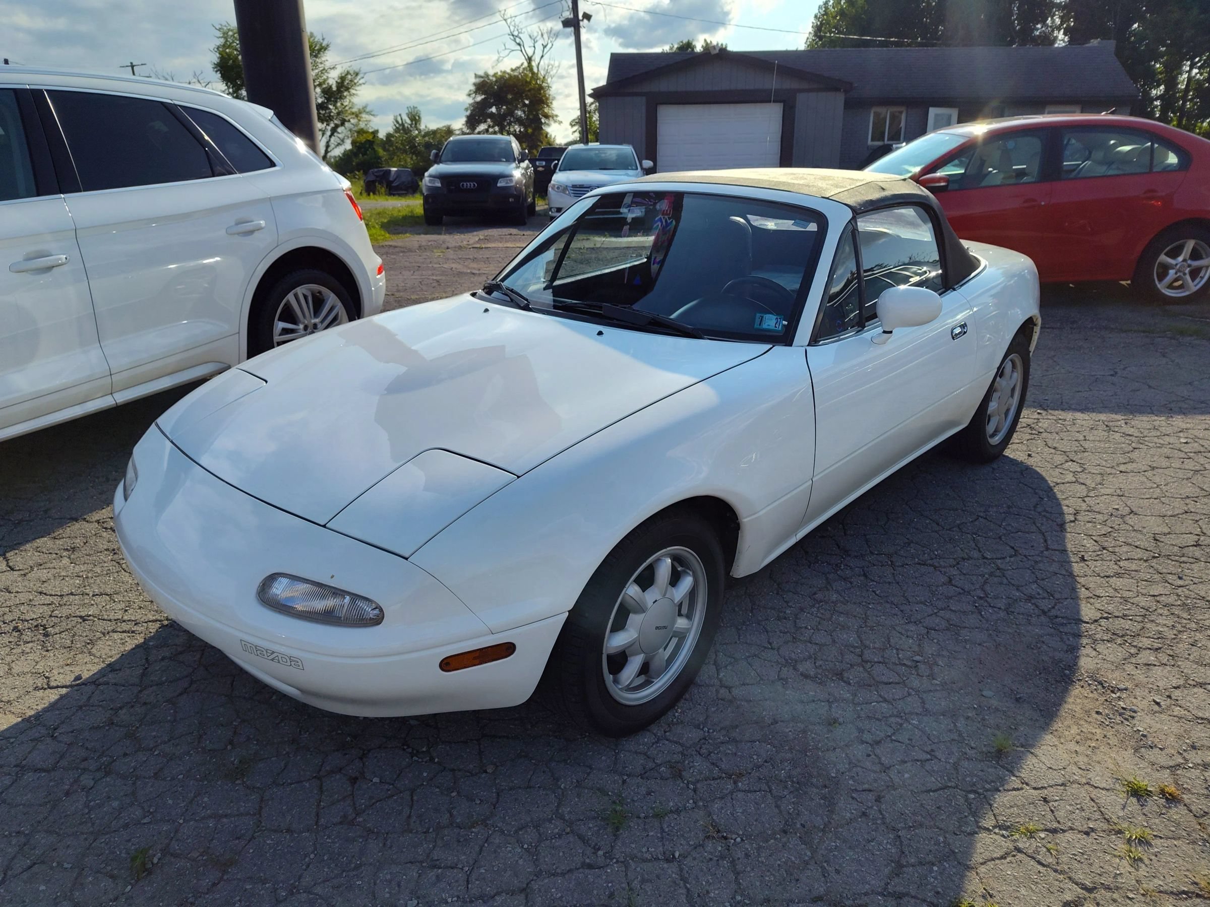 Used 1991 MAZDA MX-5 Miata RWD image 1