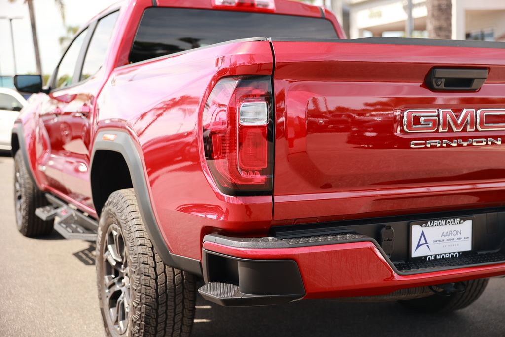 Used 2023 GMC Canyon Elevation image 13