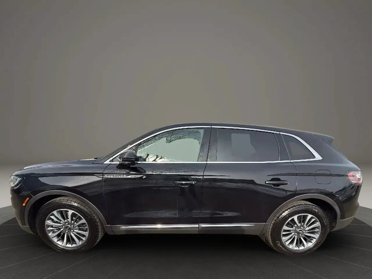 Used 2021 Lincoln Nautilus Reserve FWD image 7