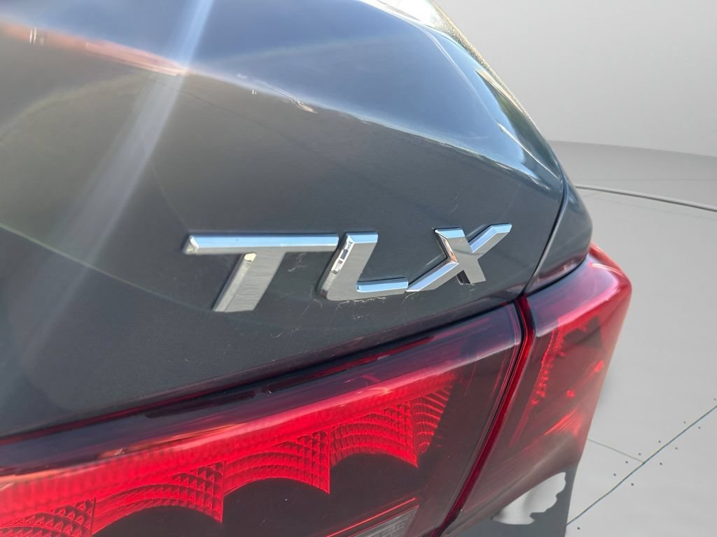 Used 2017 Acura TLX w/ Technology Package FWD image 8