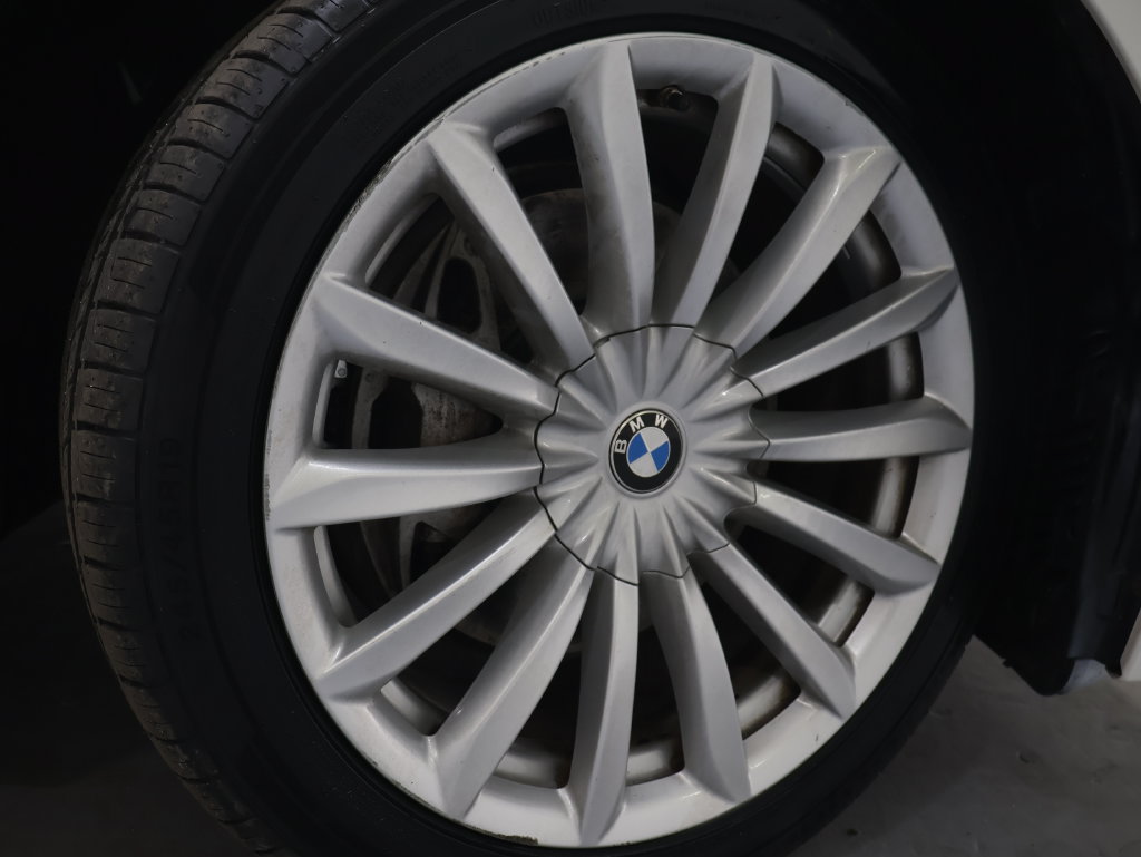 Used 2022 BMW 740i xDrive w/ Premium Package AWD/4WD image 34