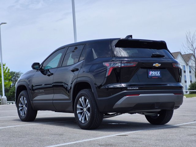 Used 2026 Chevrolet Equinox LT w/ Safety and Technology Package FWD image 8