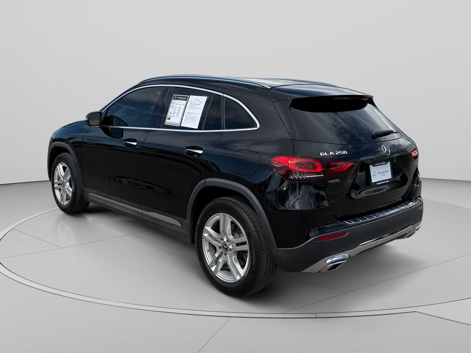 Used 2021 Mercedes-Benz GLA 250 image 3
