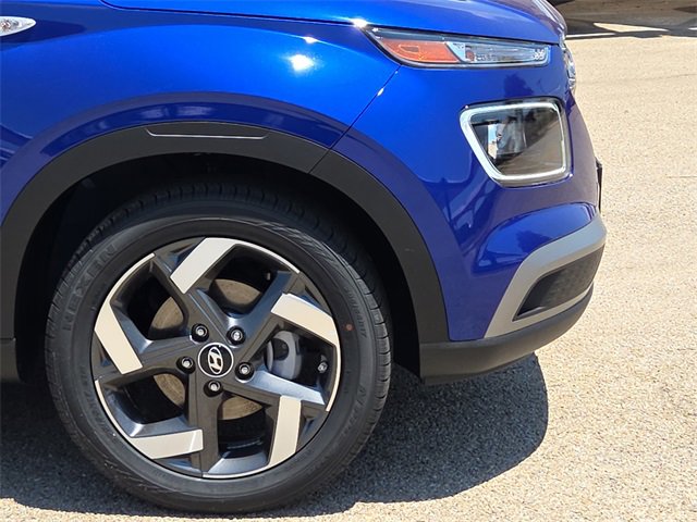 New 2025 Hyundai Venue Limited image 5