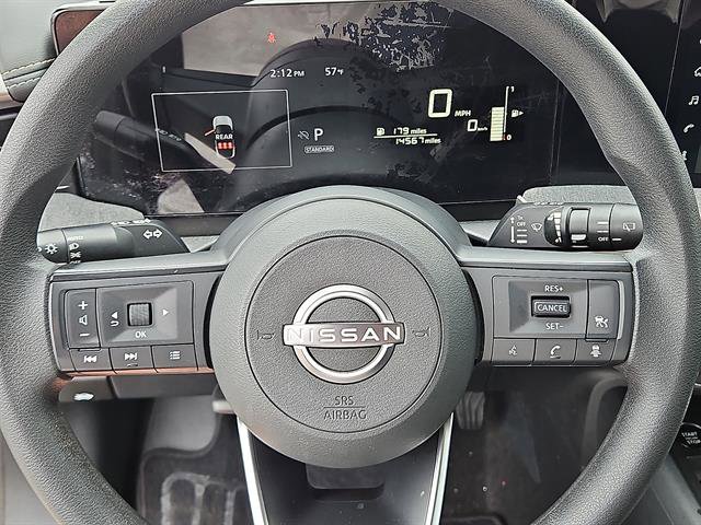 Used 2025 Nissan Kicks SV FWD image 18