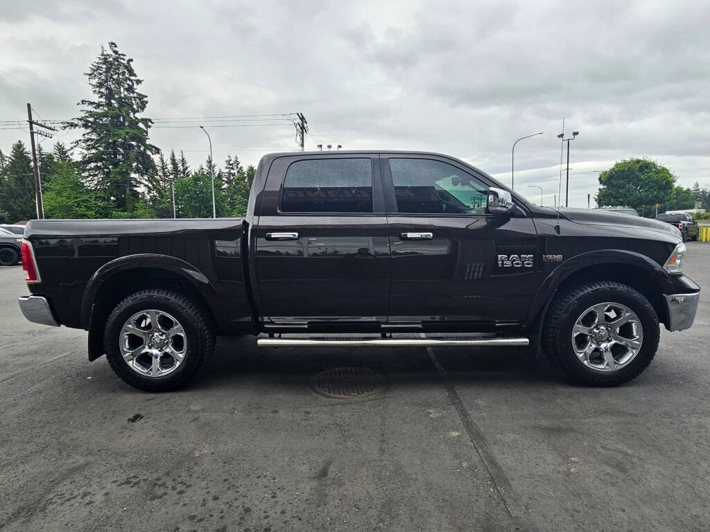 Used 2017 RAM 1500 Laramie w/ Convenience Group AWD/4WD image 6