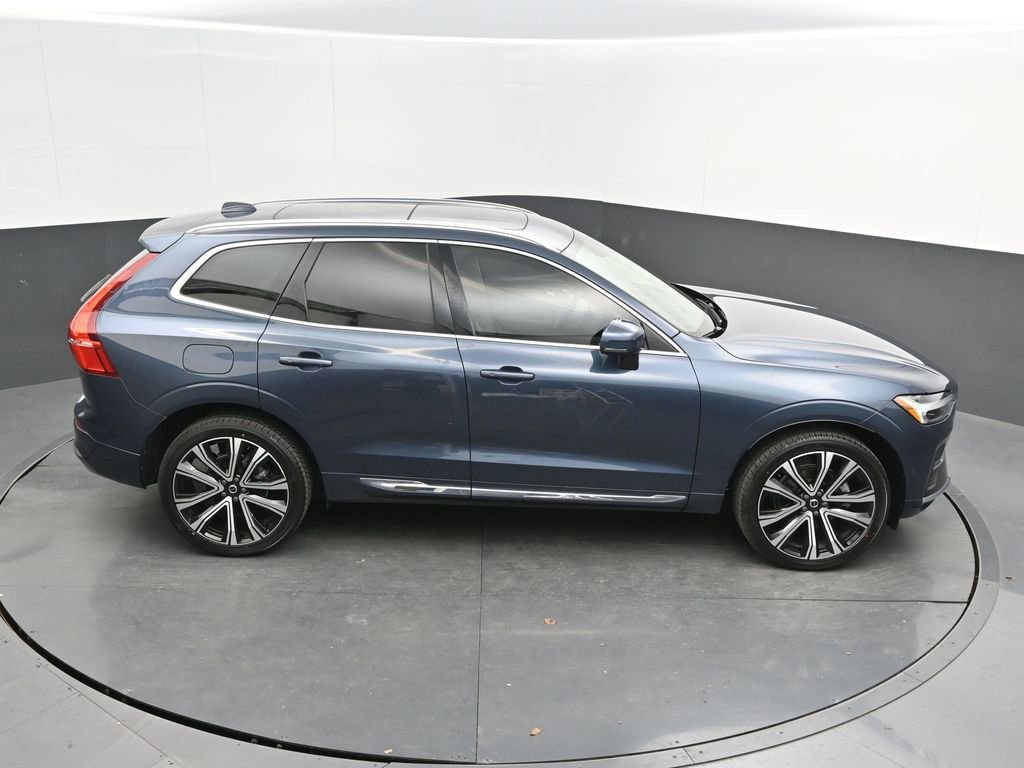 Certified 2023 Volvo XC60 B5 Ultimate w/ Protection Package Premier image 28