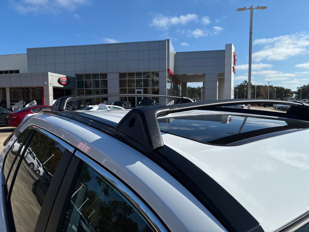 New 2025 Toyota RAV4 XLE image 28