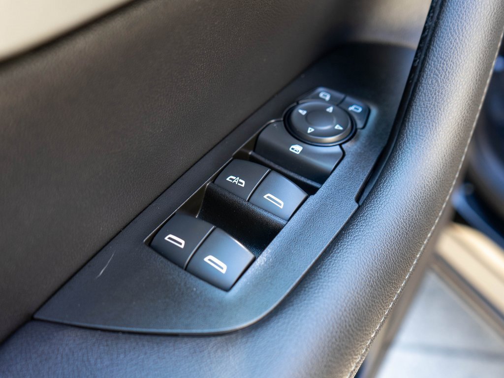 Used 2020 Chevrolet Blazer LT image 16