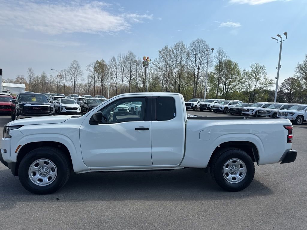 Used 2022 Nissan Frontier S image 2