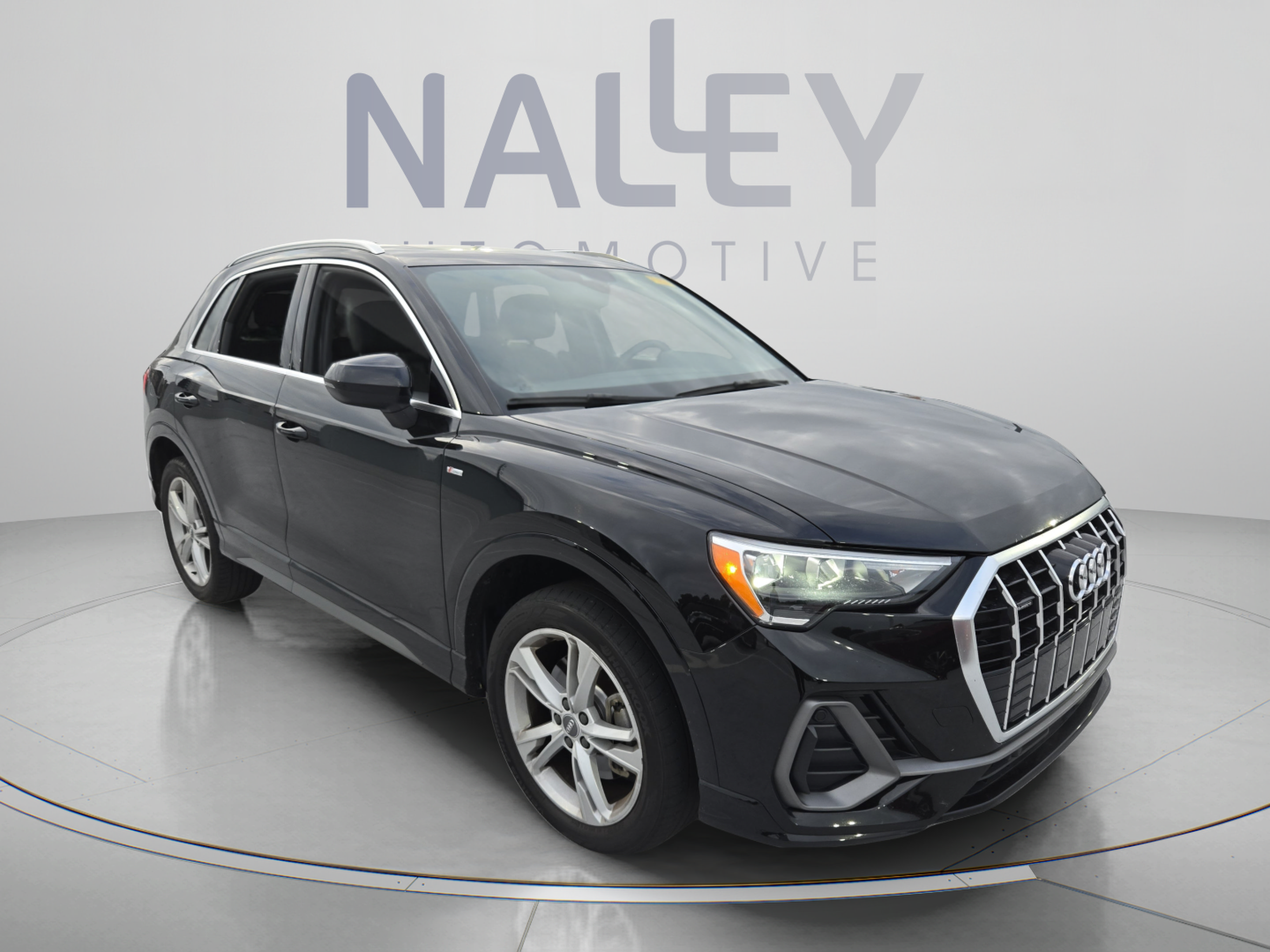 Used 2020 Audi Q3 2.0T Premium w/ Convenience Package AWD/4WD image 7