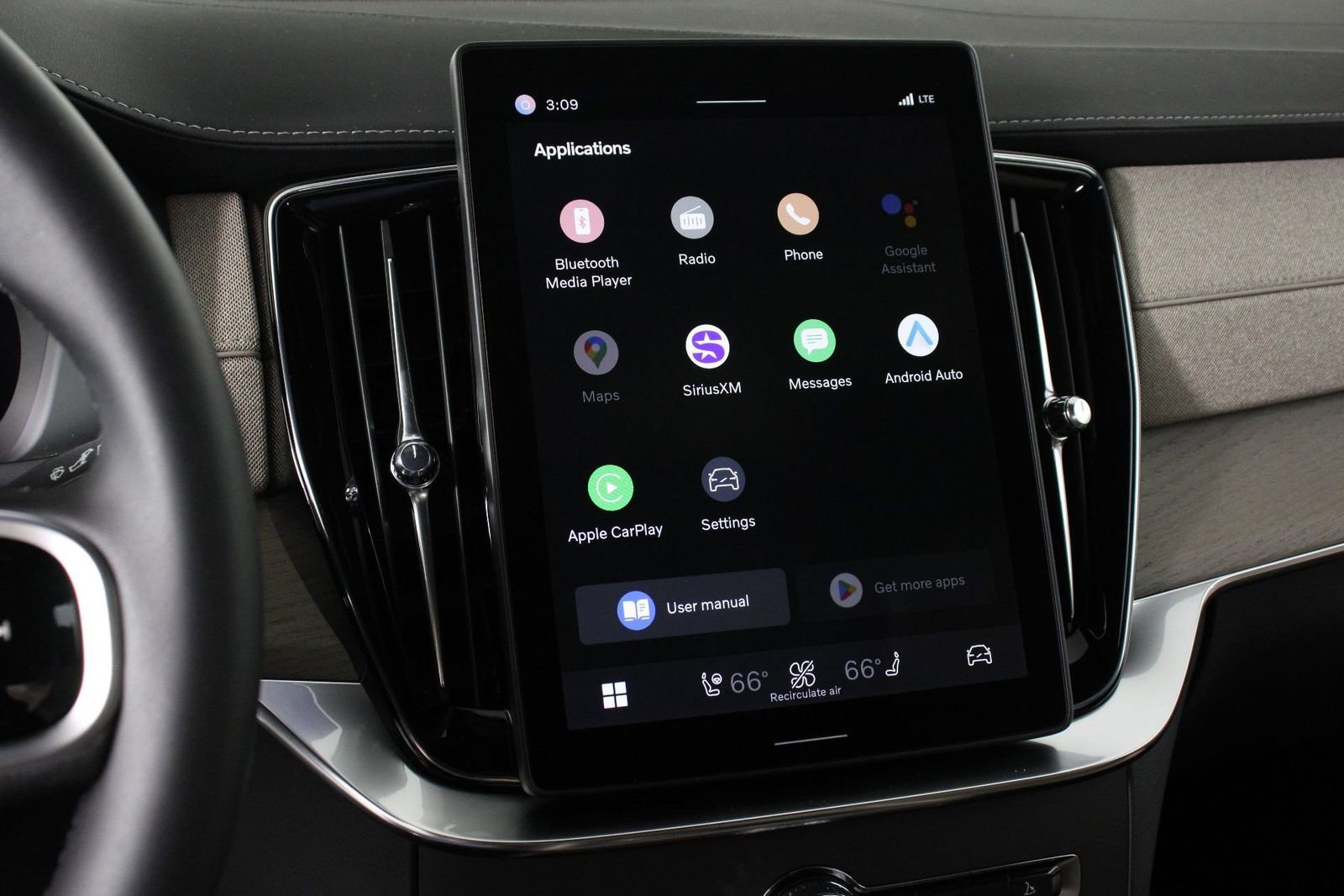 New 2026 Volvo XC90 B6 Plus image 6