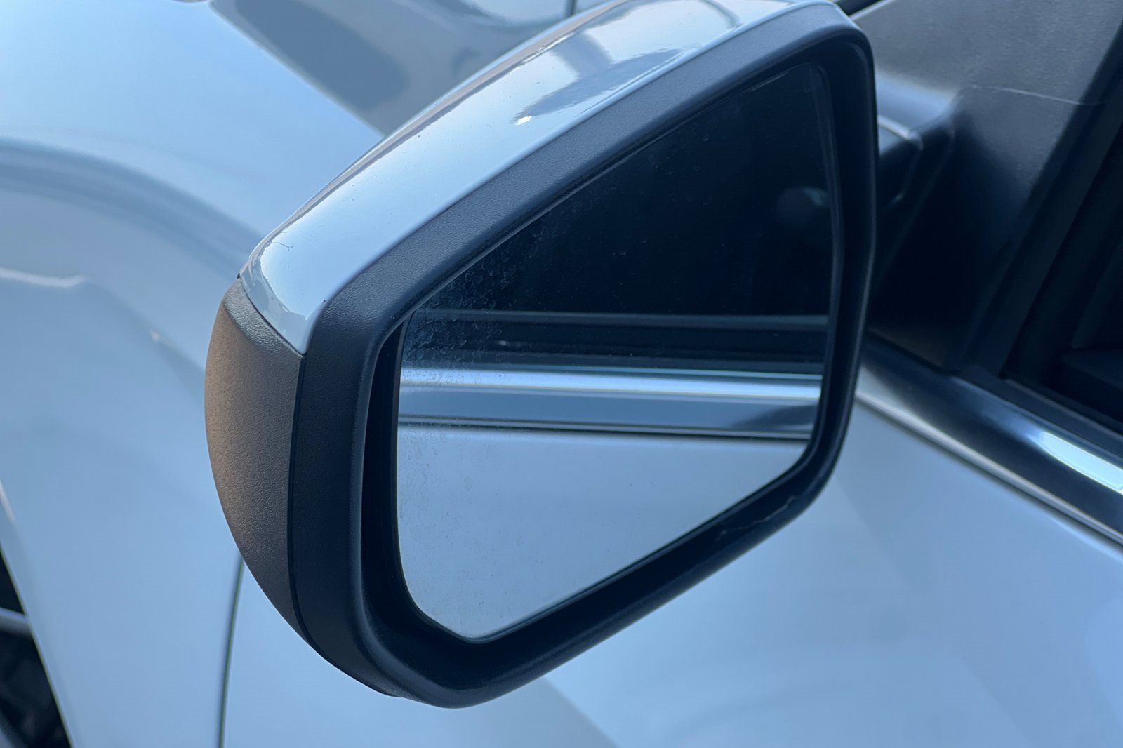 Used 2022 Chevrolet Malibu LT image 27