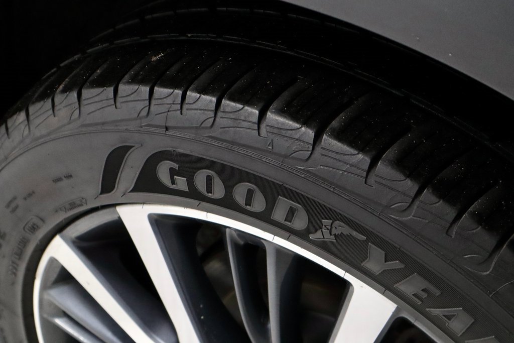 Used 2022 INFINITI QX60 Sensory w/ Vision Package image 21