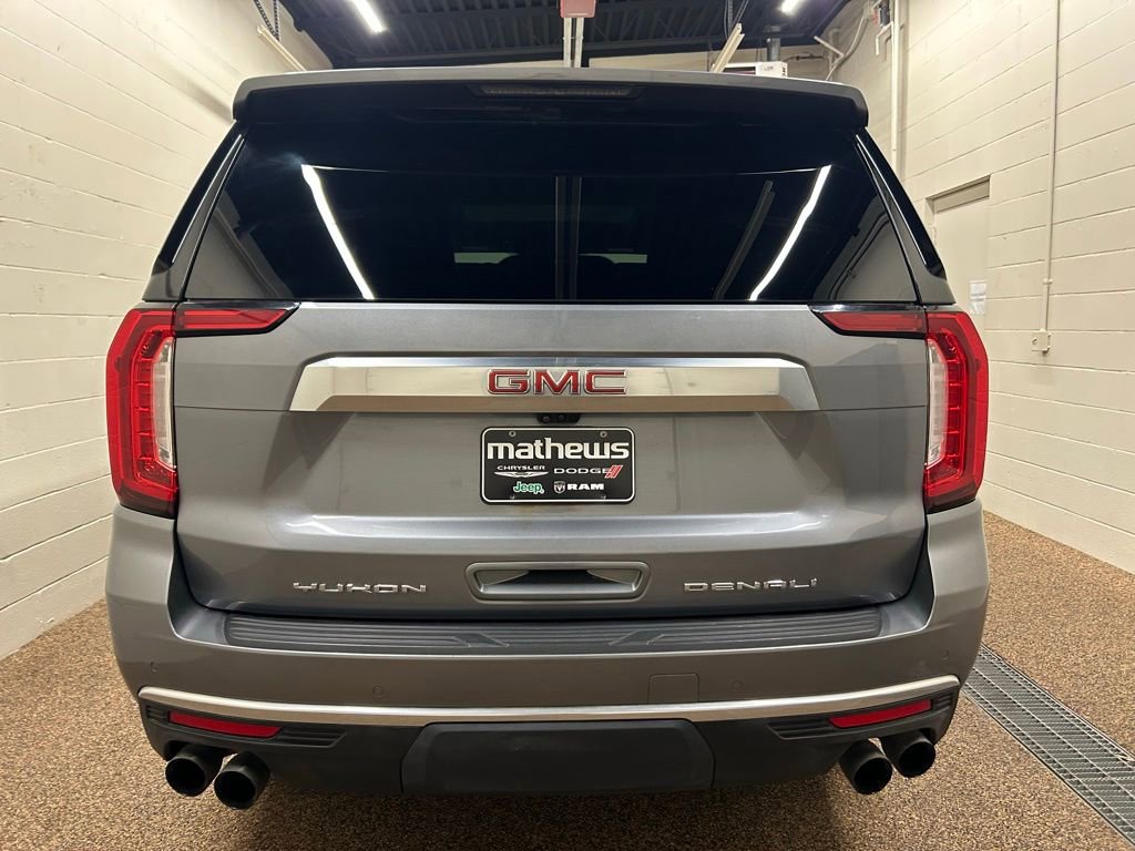 Used 2021 GMC Yukon Denali w/ Denali Premium Package image 3