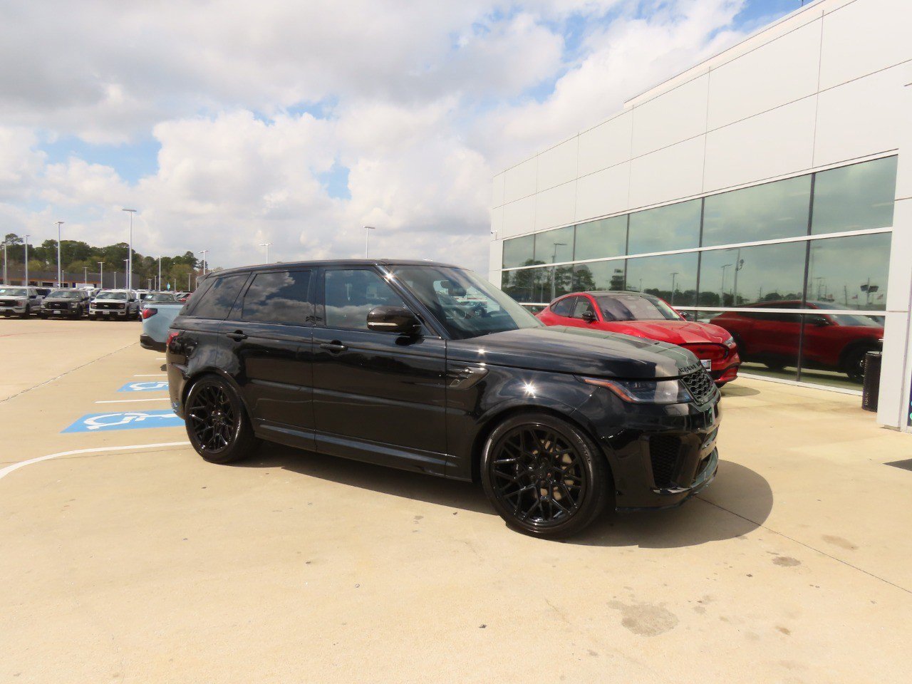 Used 2021 Land Rover Range Rover Sport SVR Carbon Edition image 11