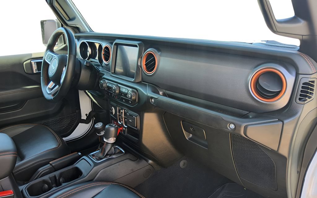Used 2023 Jeep Gladiator Mojave w/ LED Lighting Group AWD/4WD image 50