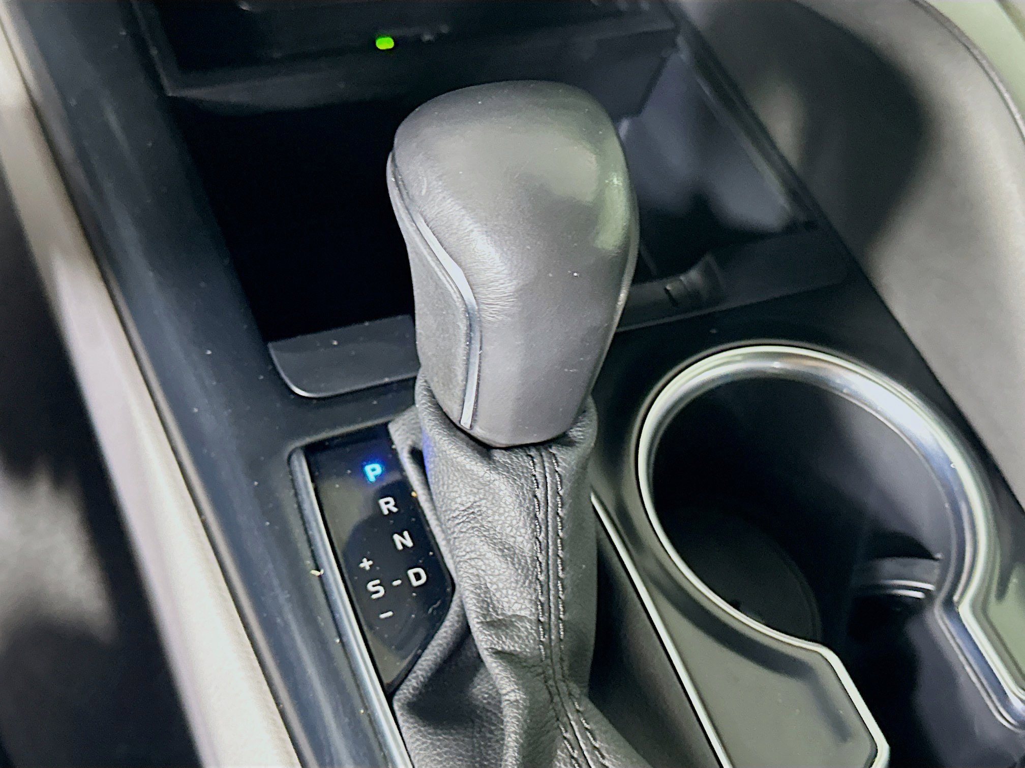 Used 2020 Toyota Camry XLE image 24