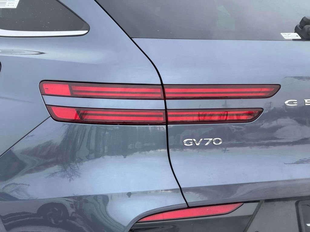 New 2026 Genesis GV70 2.5T Select AWD/4WD image 8