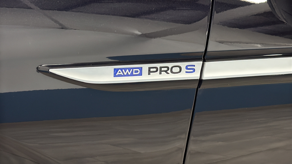 Used 2024 Volkswagen ID.4 Pro S AWD/4WD image 40