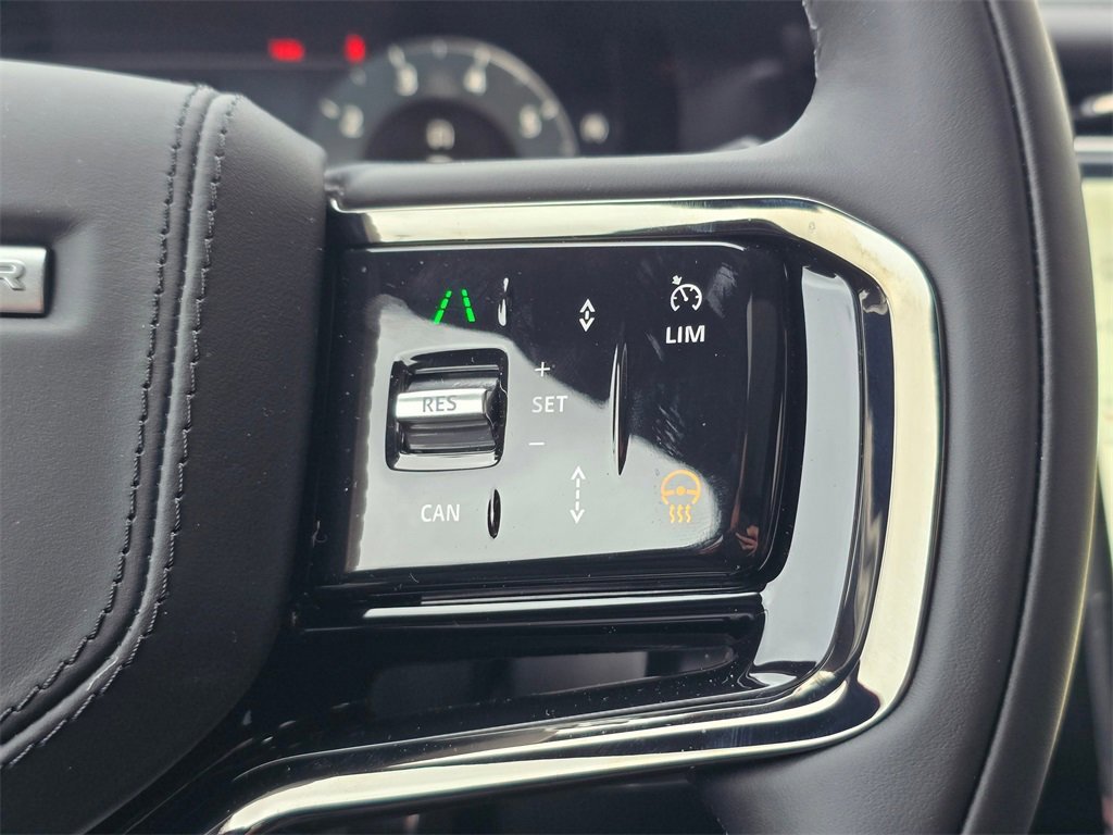 New 2026 Land Rover Range Rover Velar Dynamic SE image 18