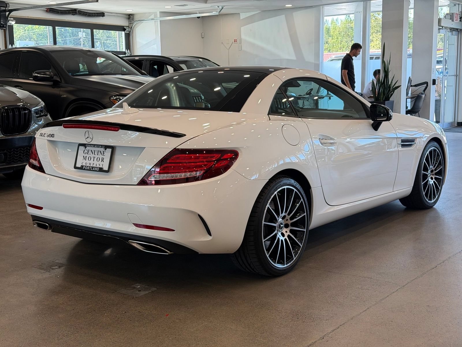 Used 2019 Mercedes-Benz SLC 300 image 4