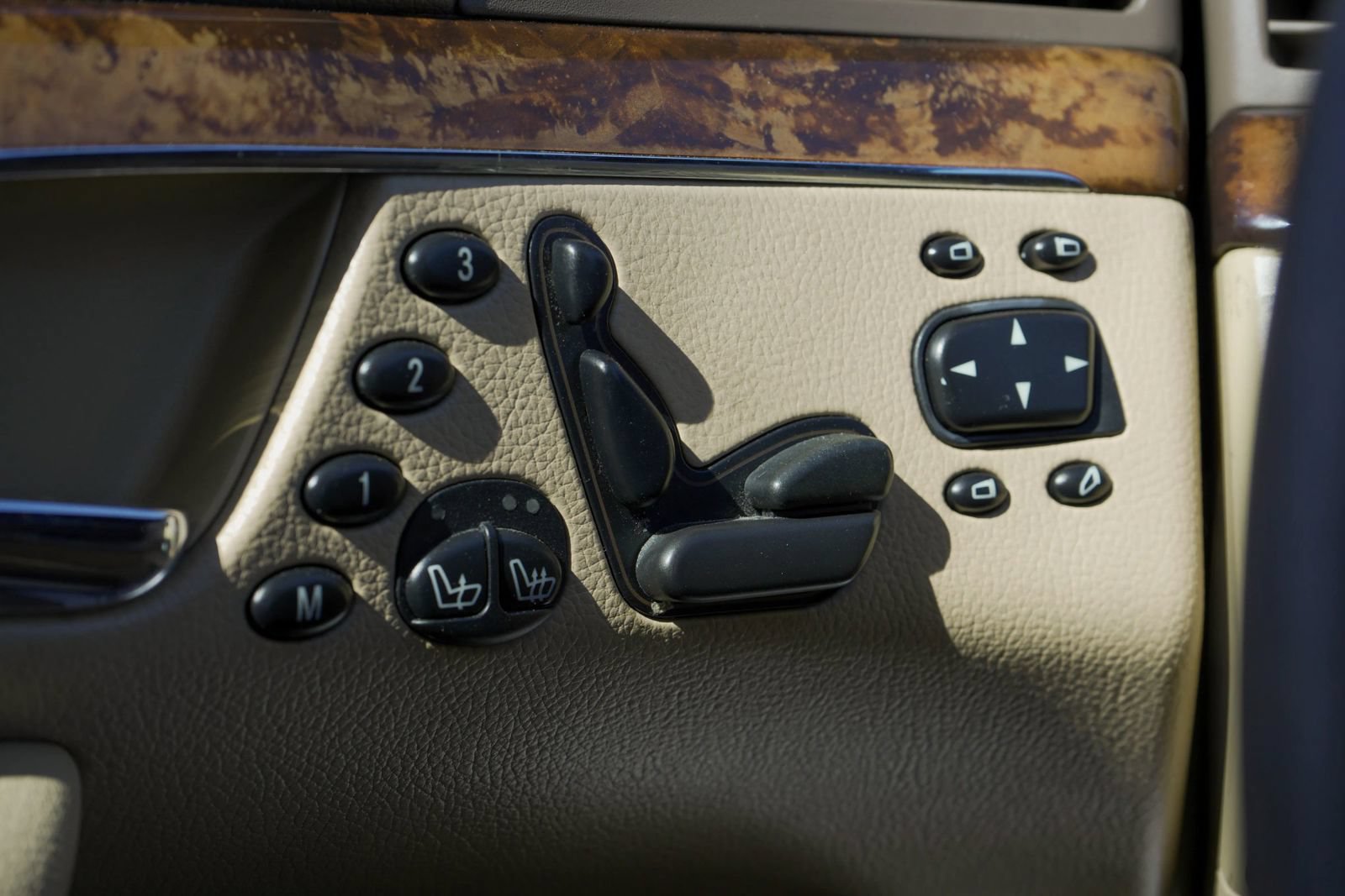 Used 2004 Mercedes-Benz S 500 image 26