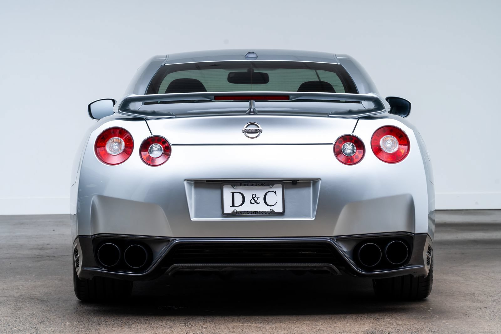 Used 2014 Nissan GT-R Premium AWD/4WD image 5