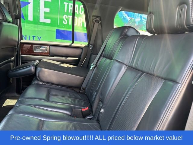 Used 2016 Lincoln Navigator Select AWD/4WD image 35