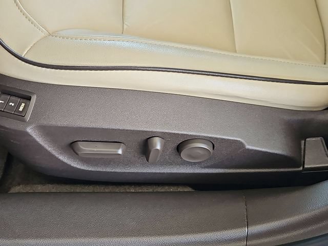 Used 2013 Chevrolet Malibu Eco w/ Navigation Package FWD image 23