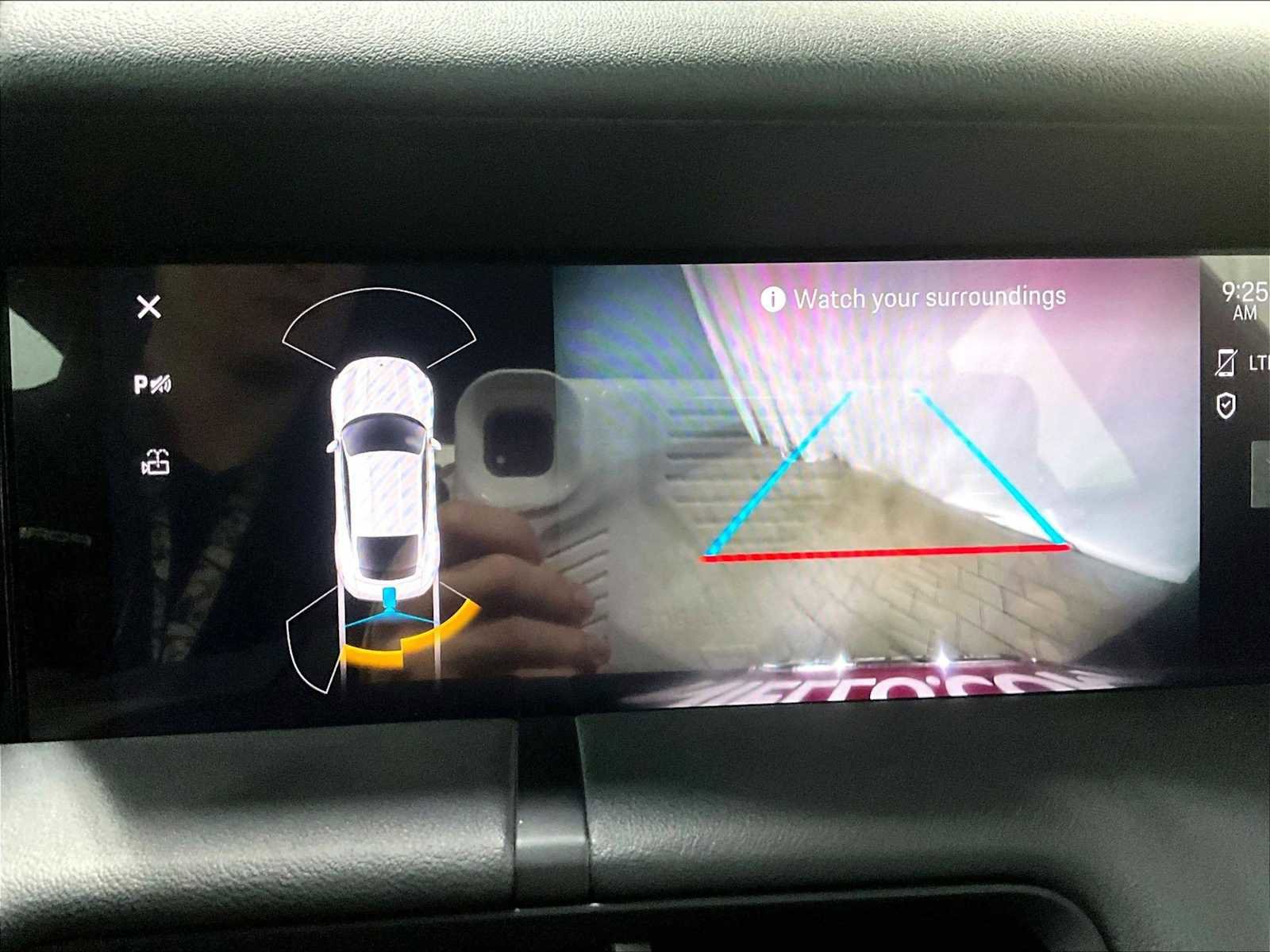 Used 2022 Porsche Taycan image 21