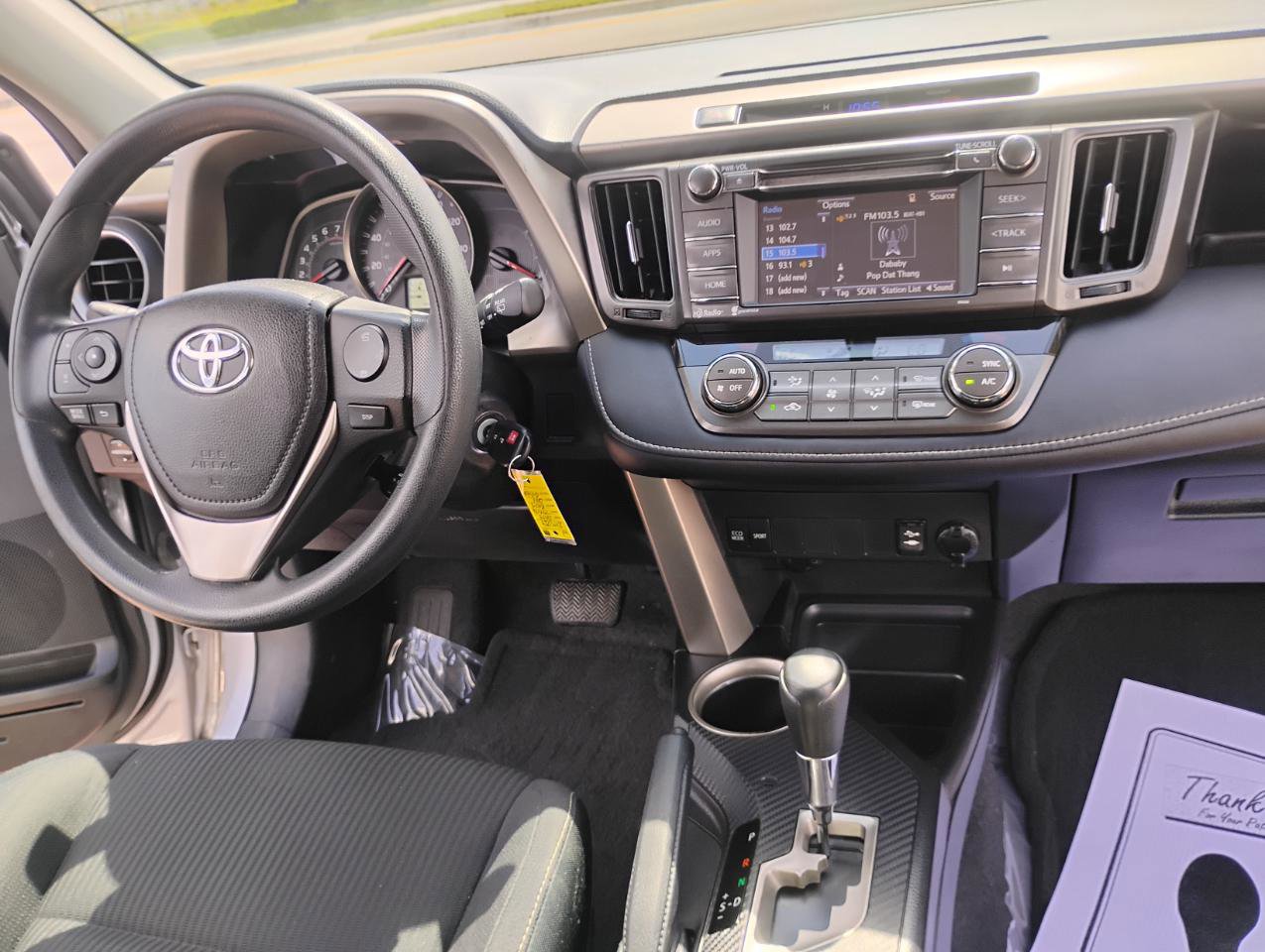 Used 2014 Toyota RAV4 XLE AWD/4WD image 25