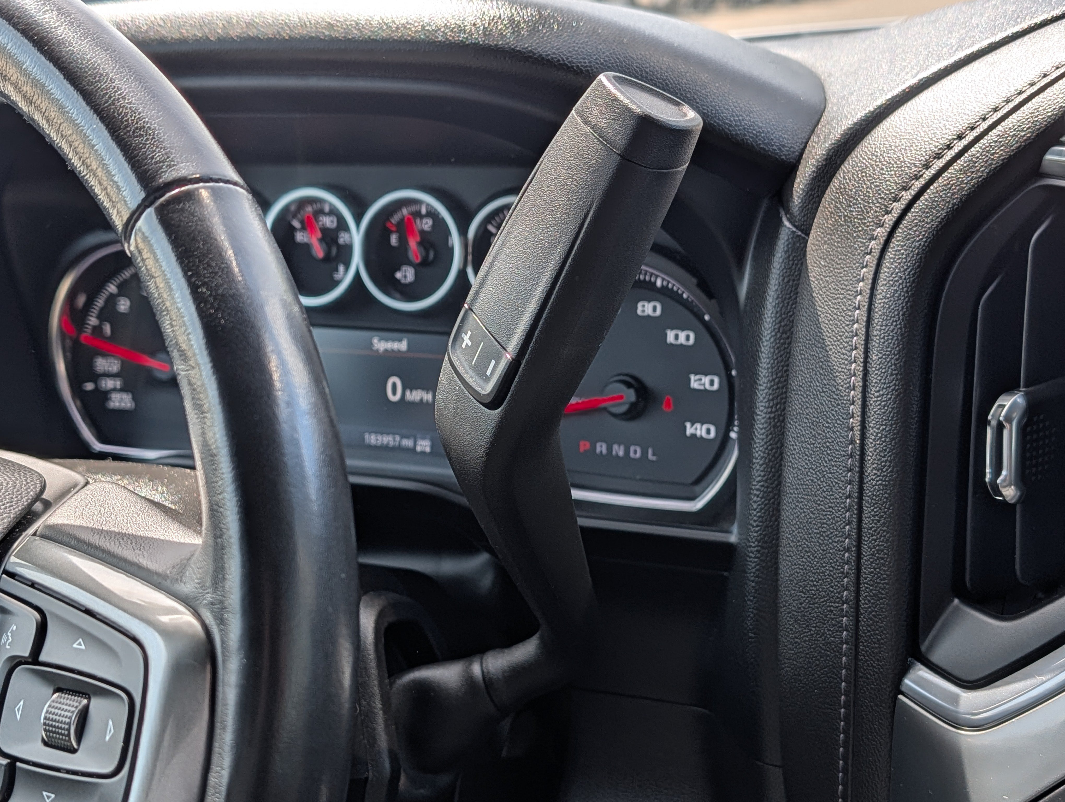 Used 2022 Chevrolet Silverado 1500 LT AWD/4WD image 20