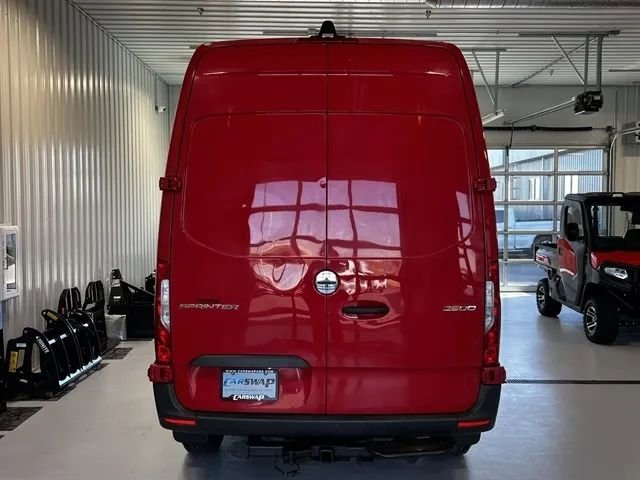 Used 2019 Freightliner Sprinter 2500 RWD image 4