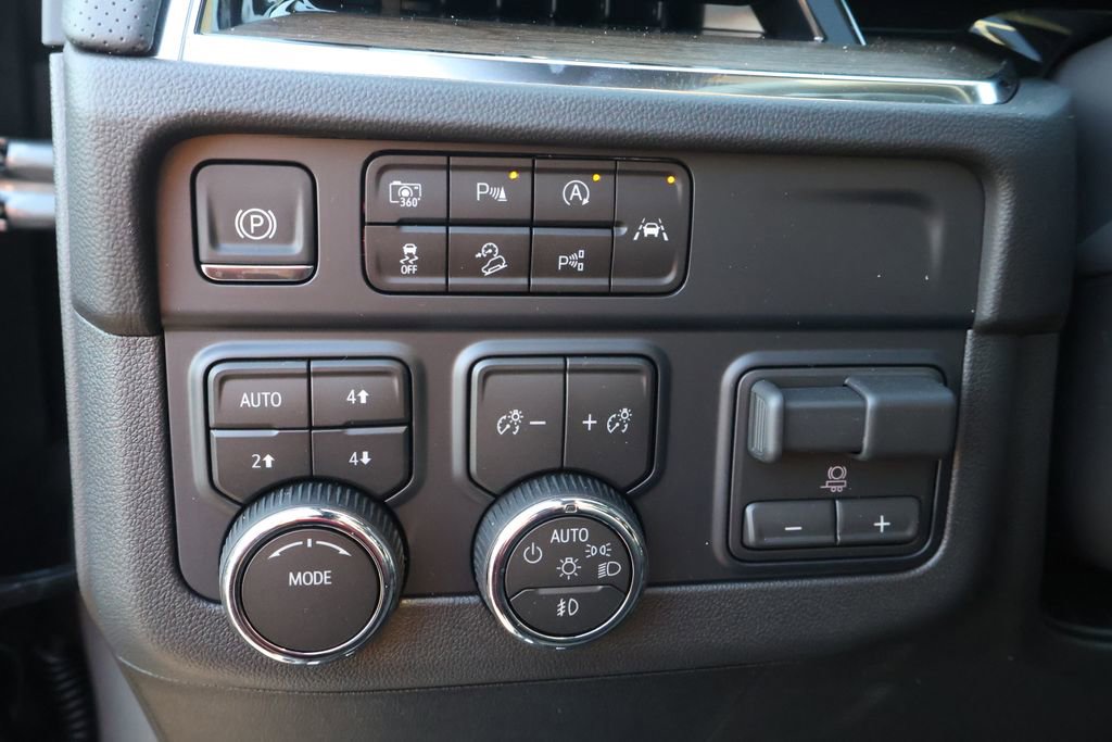 New 2026 Chevrolet Tahoe High Country w/ Sun And Tow Package image 22