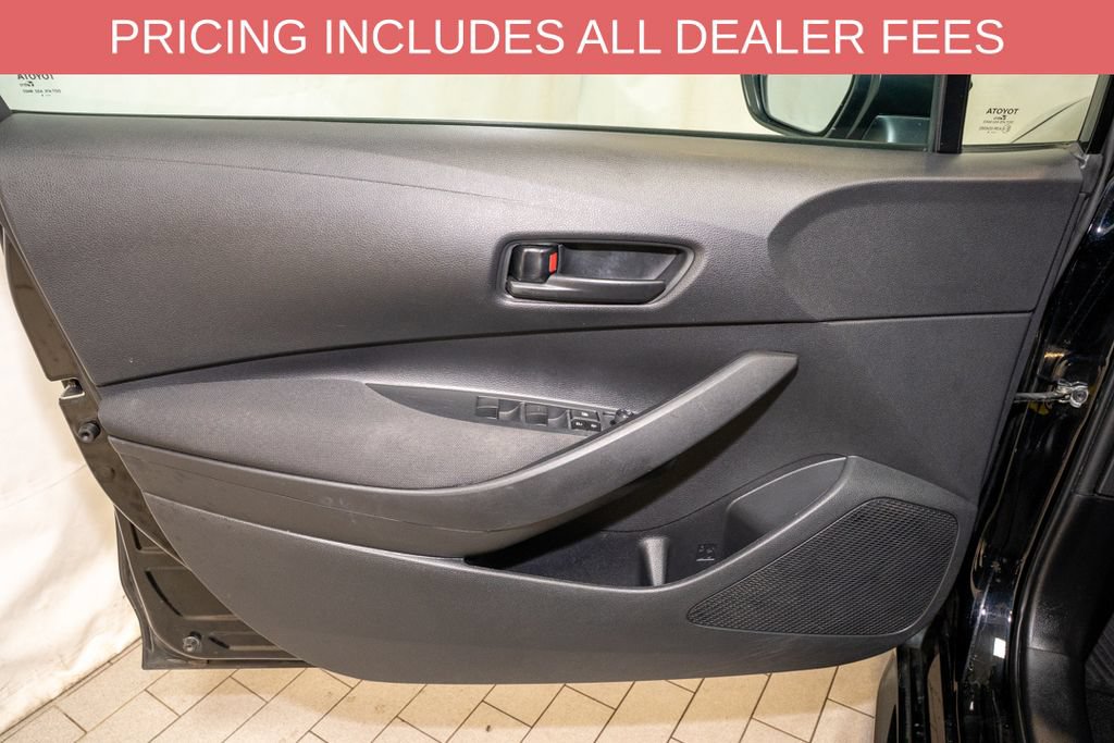 Used 2024 Toyota Corolla LE FWD image 11