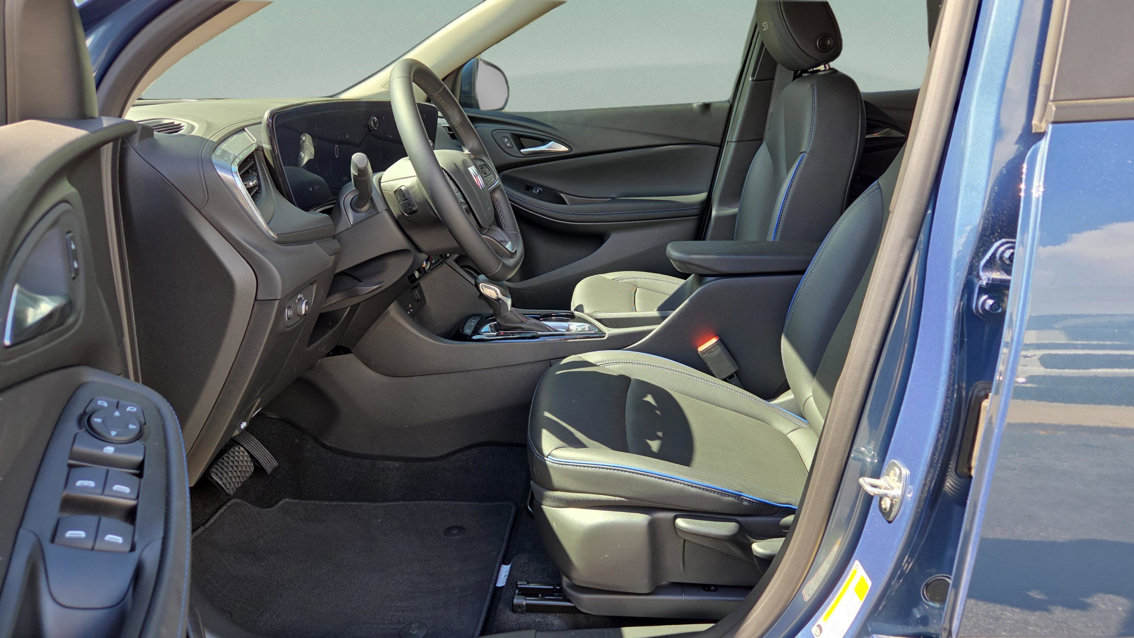 New 2026 Buick Encore GX Sport Touring image 13