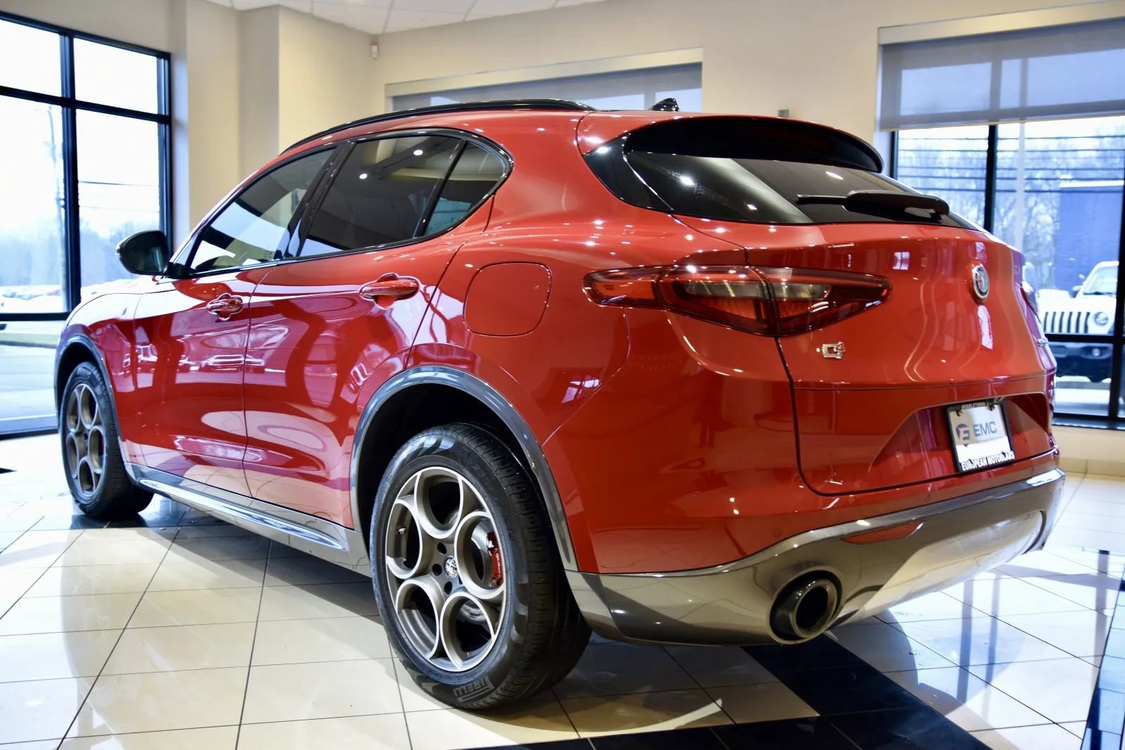 Used 2023 Alfa Romeo Stelvio Ti w/ Active Assist Plus Package image 4