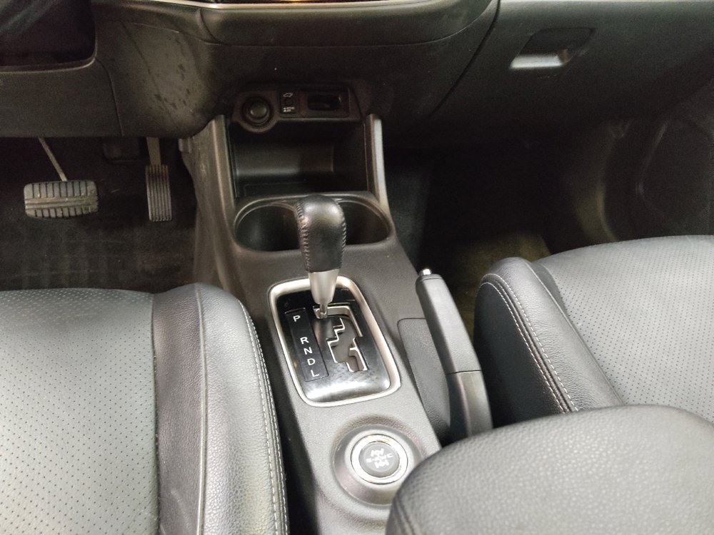 Used 2014 Mitsubishi Outlander GT image 26
