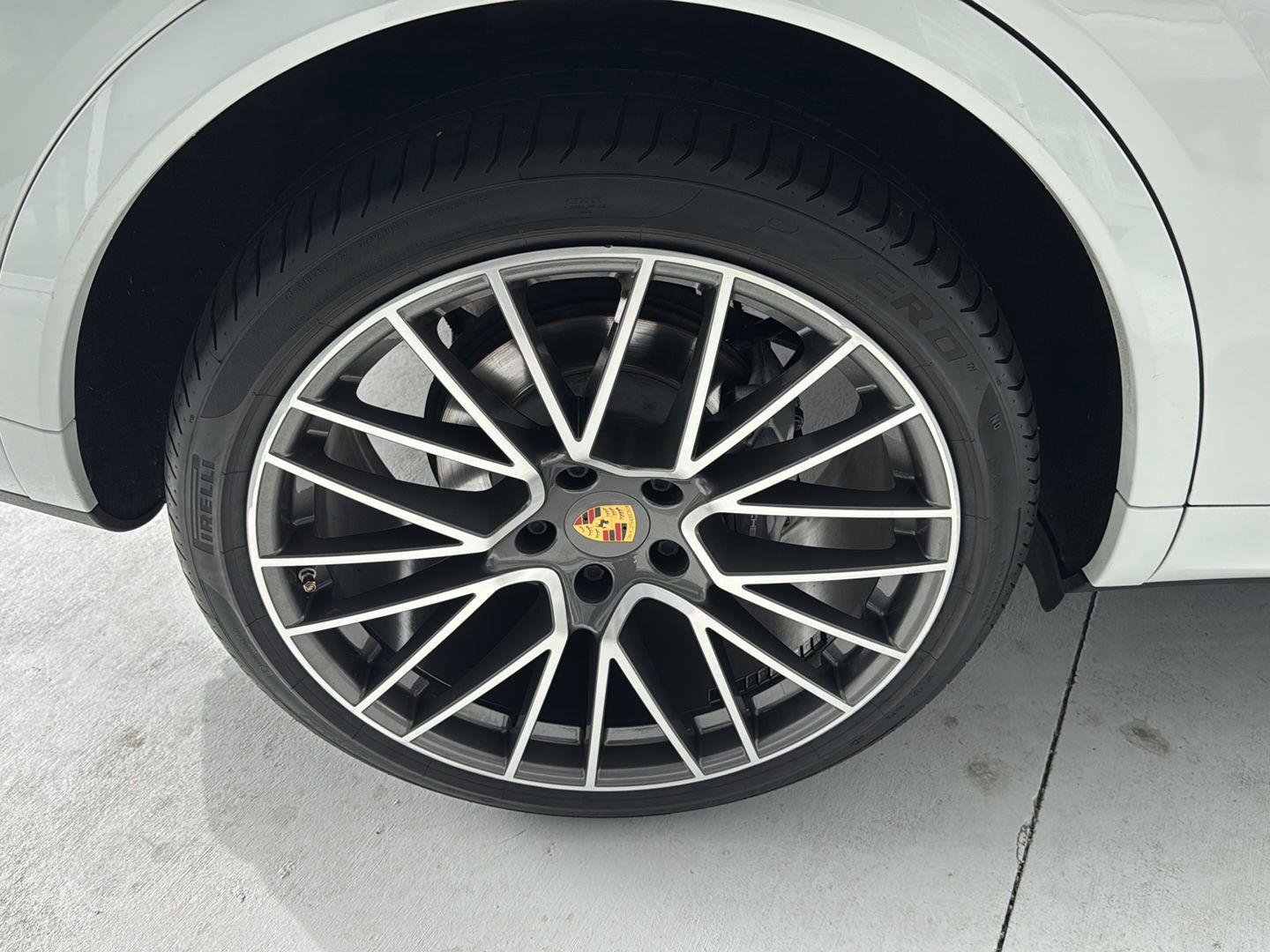 Used 2021 Porsche Cayenne Coupe image 35