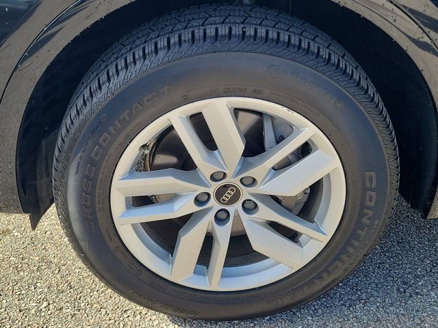 Certified 2023 Audi Q5 2.0T Premium w/ Convenience Package image 9